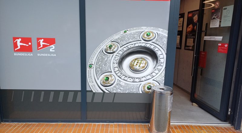 Eingang zum Wettbüro