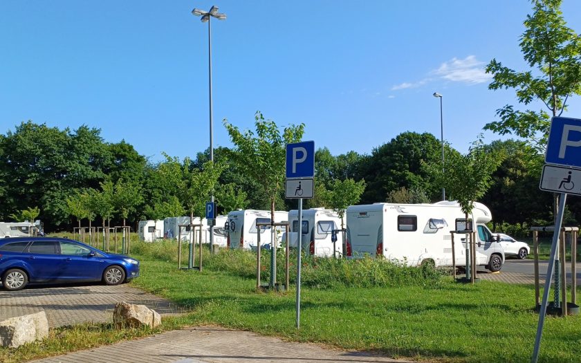 Festplatz mit Campern